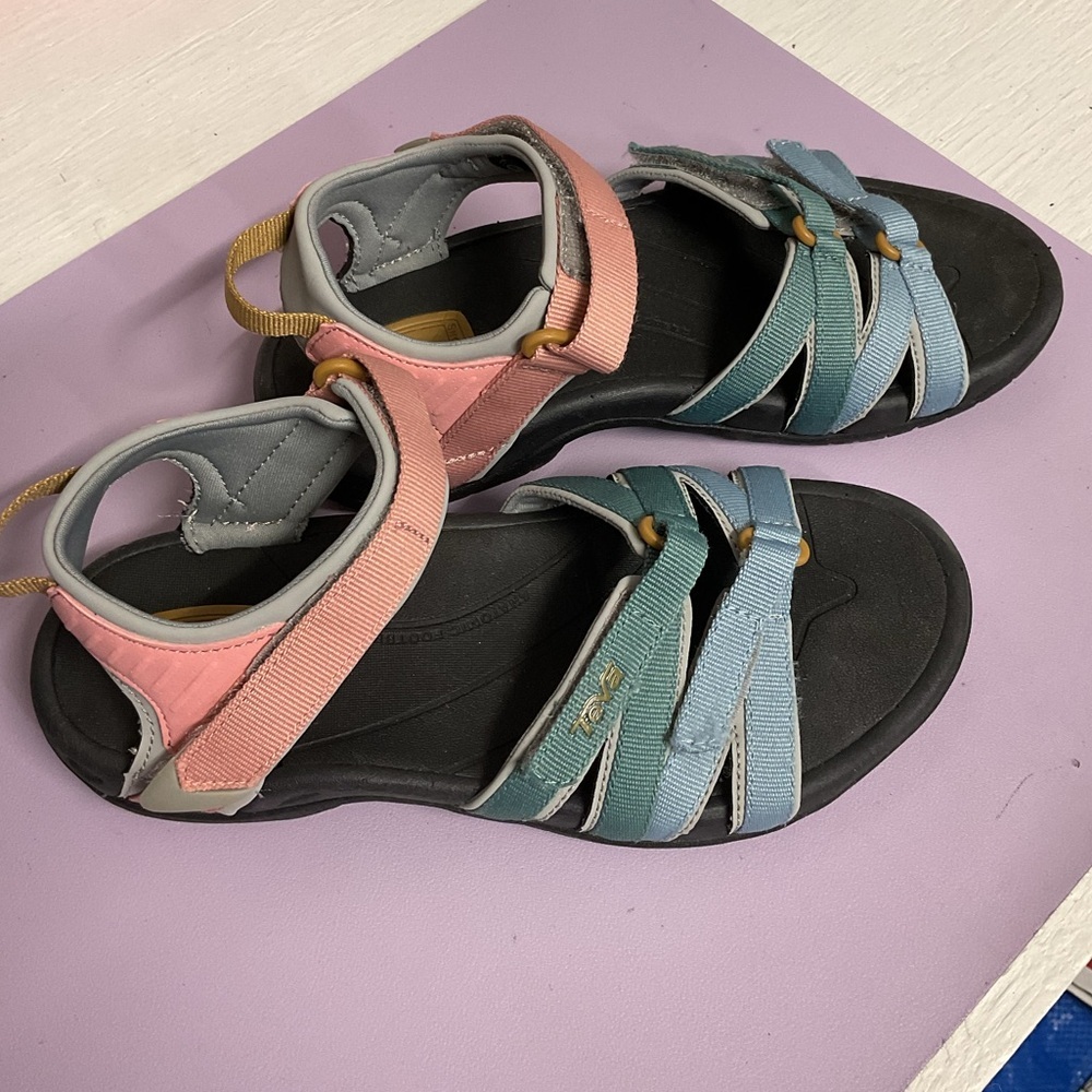 TEVA TIRRA LIGHT EARTH MULTI STRAPPY SPORT SANDALS, WOMEN Size 6